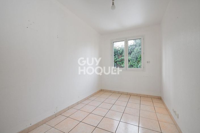 Image No.6-2 Bed House for sale