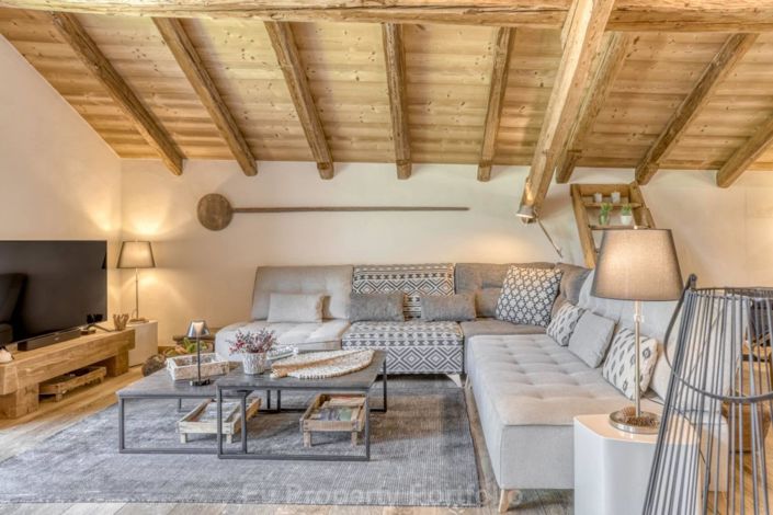 Image No.5-5 Bed House for sale