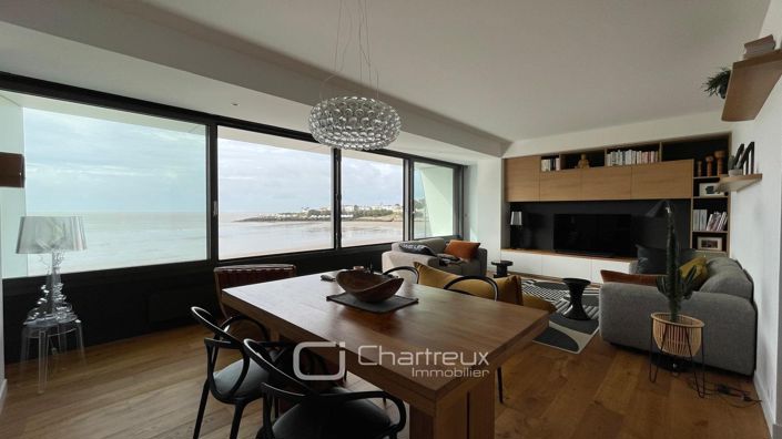 Image No.2-Appartement de 2 chambres à vendre à Royan