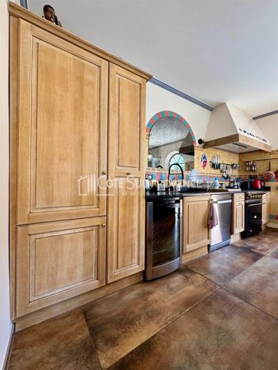 Image No.10-5 Bed House for sale