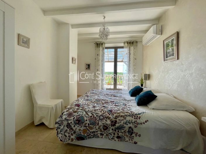 Image No.17-5 Bed House for sale