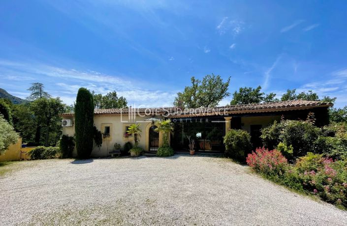 Image No.2-5 Bed House for sale