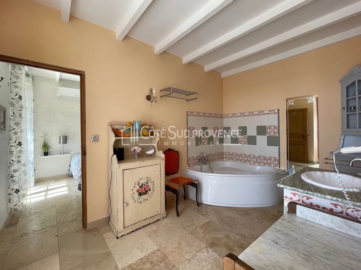 Image No.21-5 Bed House for sale