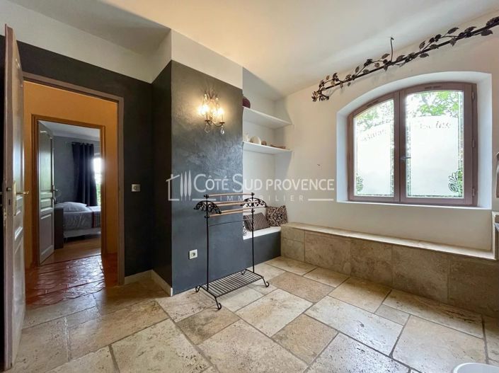 Image No.24-5 Bed House for sale