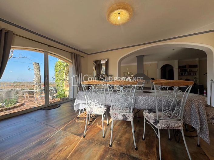 Image No.7-5 Bed House for sale