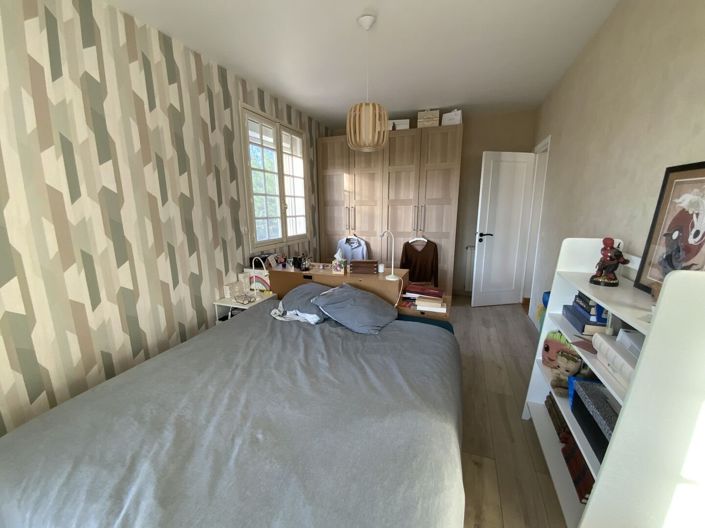 Image No.12-4 Bed House for sale