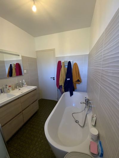 Image No.15-4 Bed House for sale