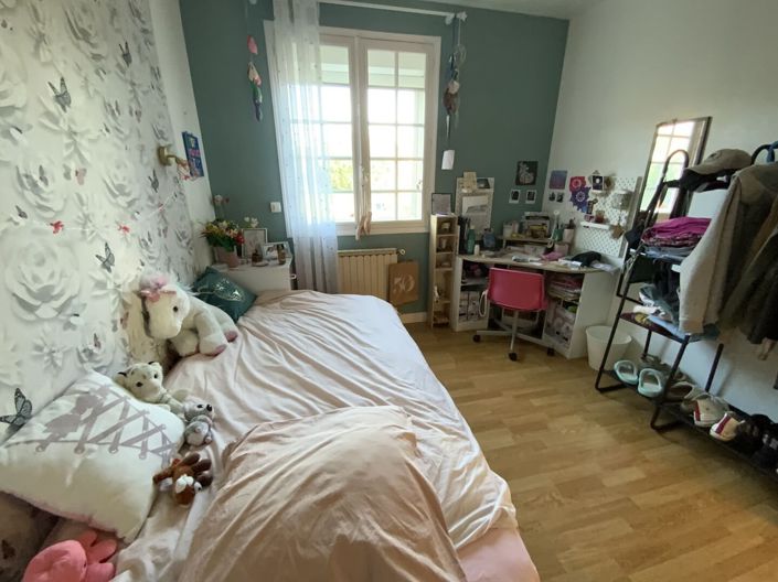 Image No.17-4 Bed House for sale