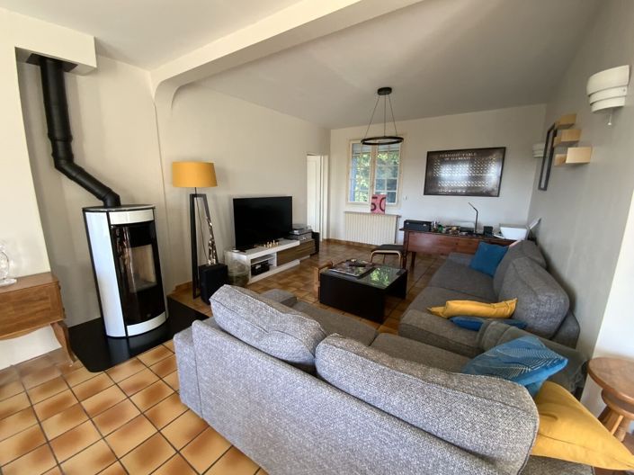 Image No.8-4 Bed House for sale