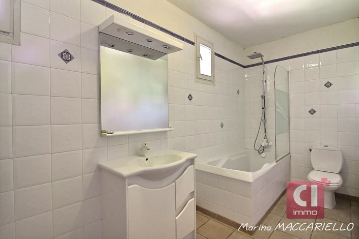 Image No.14-Maison de 5 chambres à vendre à Pierrefeu-du-Var