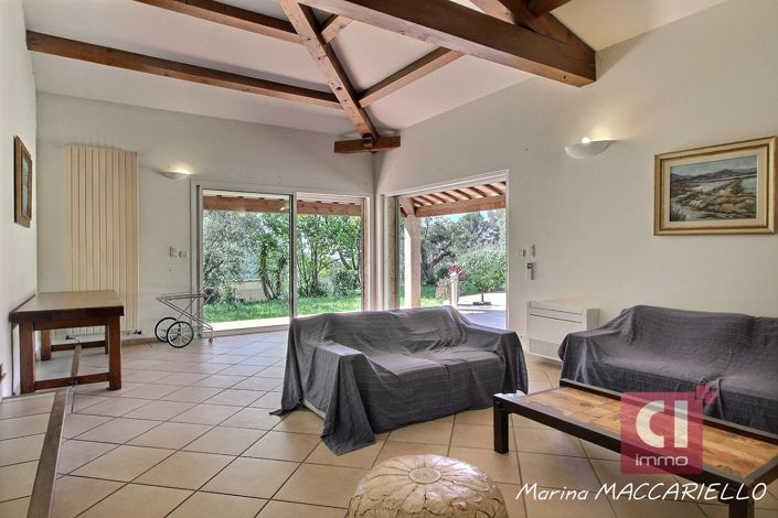 Image No.6-Maison de 5 chambres à vendre à Pierrefeu-du-Var