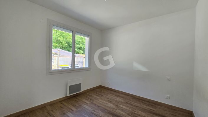 Image No.10-2 Bed House for sale