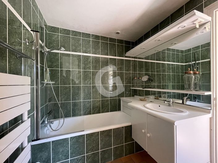 Image No.13-5 Bed House for sale