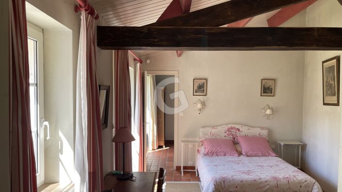 Image No.9-5 Bed House for sale