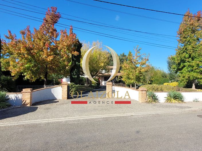 Image No.14-3 Bed House for sale