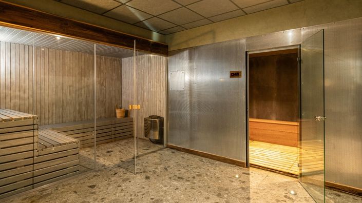 Image No.15-13 Bed Property for sale