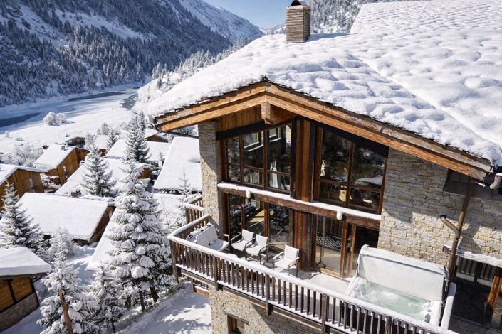 Image No.18-13 Bed Property for sale