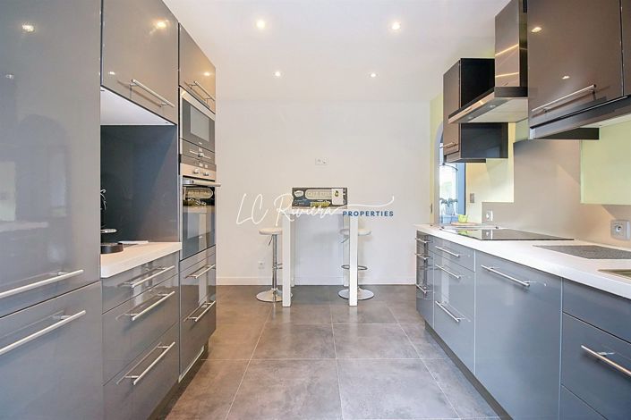 Image No.5-Maison de 4 chambres à vendre à Saint-Raphael