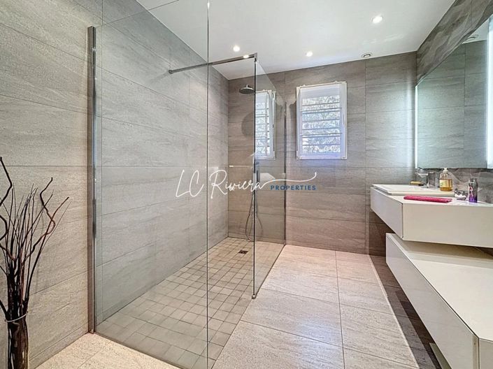 Image No.7-Maison de 4 chambres à vendre à Saint-Raphael