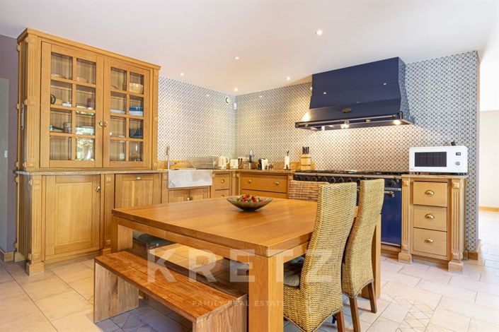 Image No.17-3 Bed House for sale