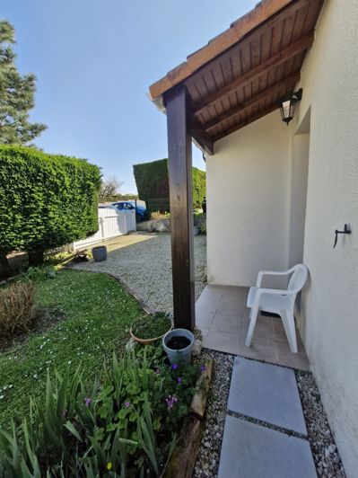 Image No.11-3 Bed House for sale