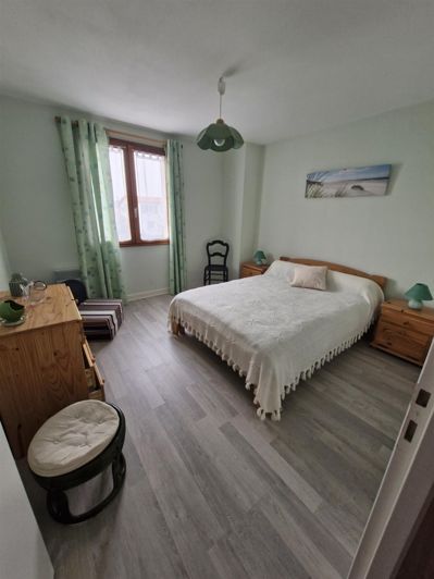 Image No.8-3 Bed House for sale