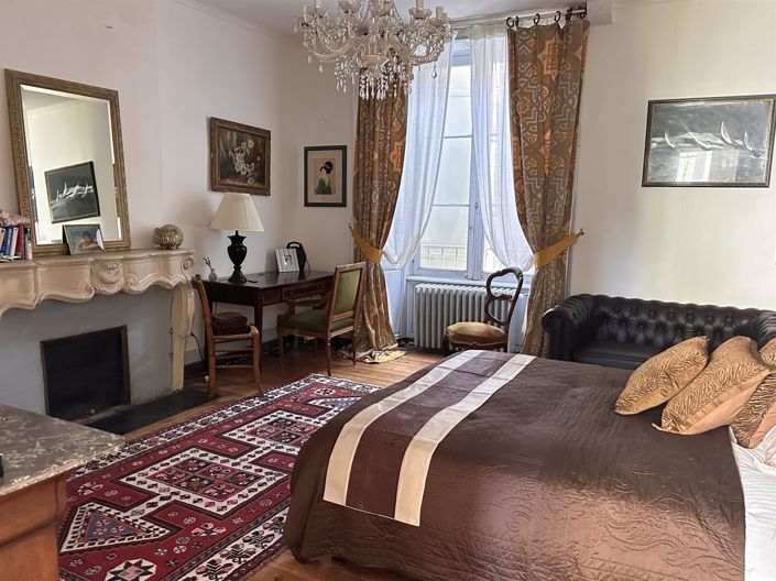 Image No.22-7 Bed House for sale