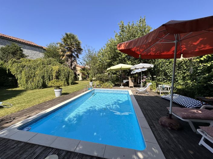 Image No.25-7 Bed House for sale