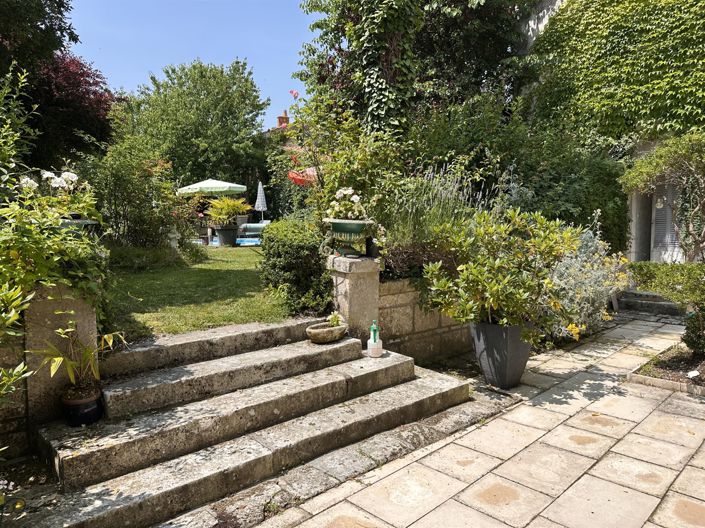 Image No.3-7 Bed House for sale