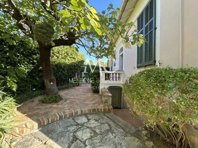 Image No.2-Maison de 2 chambres à vendre à Cannes