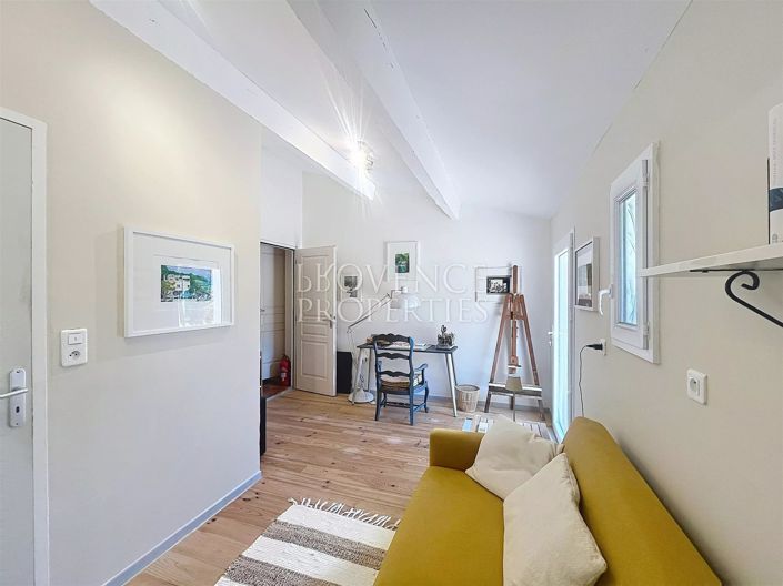 Image No.10-4 Bed House for sale