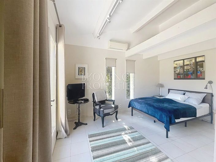 Image No.18-4 Bed House for sale