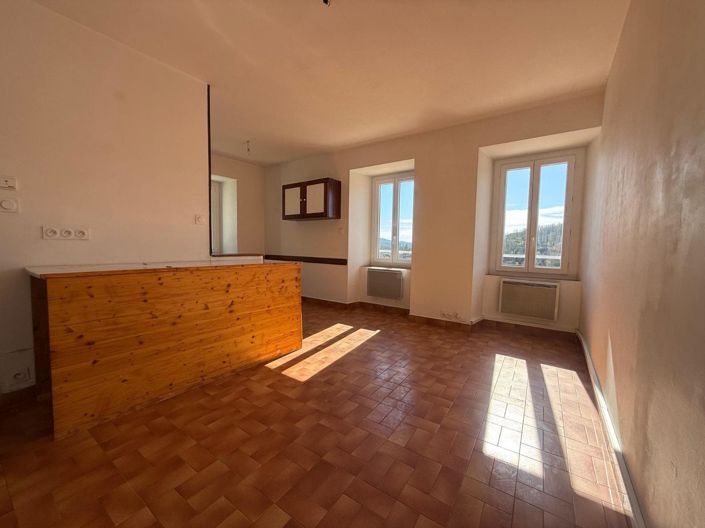 Image No.2-4 Bed House for sale