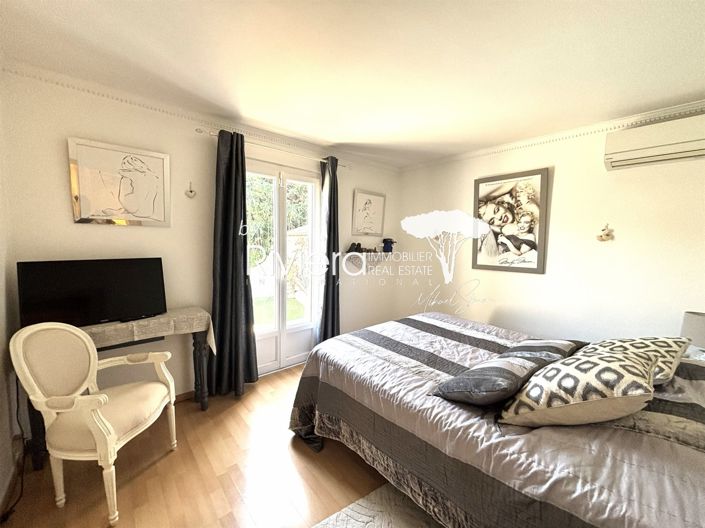 Image No.14-4 Bed House for sale