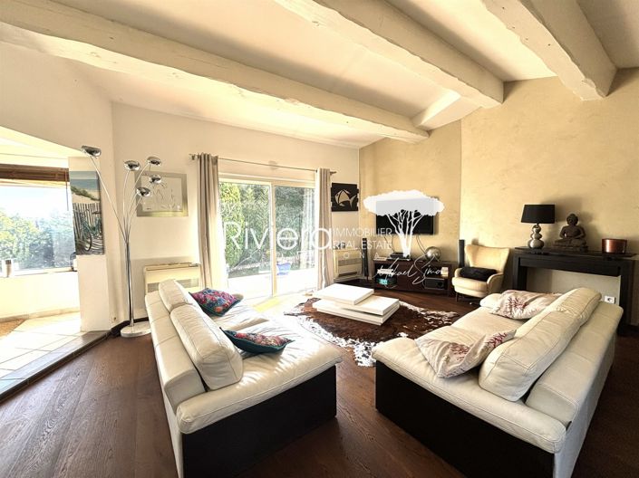 Image No.7-4 Bed House for sale