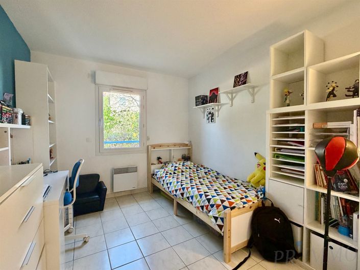 Image No.10-3 Bed Apartment for sale