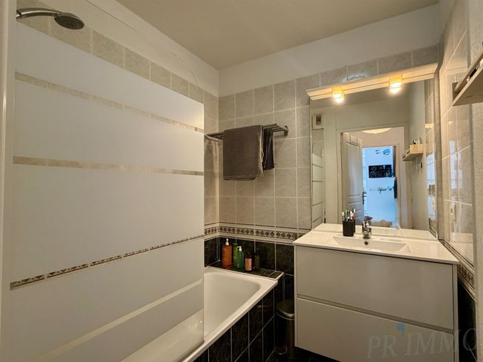 Image No.8-3 Bed Apartment for sale