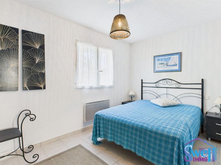 Image No.11-3 Bed House for sale