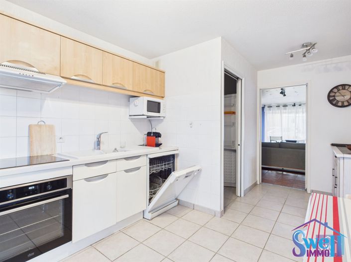 Image No.6-3 Bed House for sale