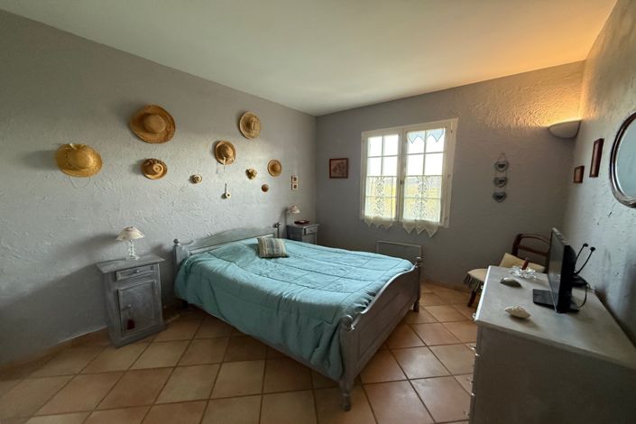 Image No.5-Maison de 2 chambres à vendre à Uzès