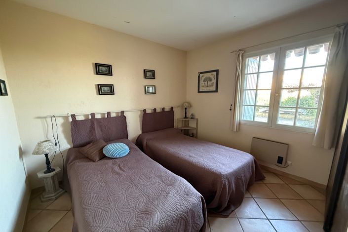 Image No.7-Maison de 2 chambres à vendre à Uzès