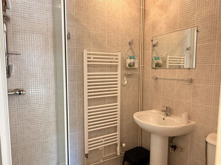 Image No.10-3 Bed House for sale