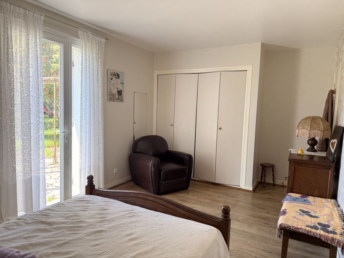 Image No.12-3 Bed House for sale