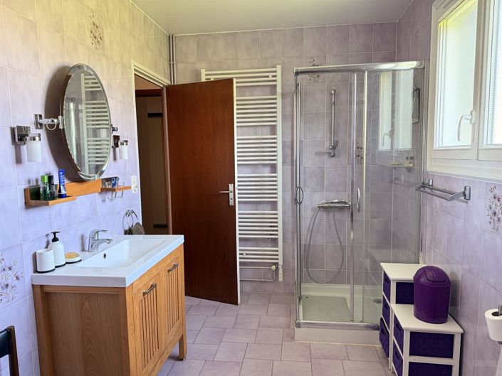 Image No.15-3 Bed House for sale