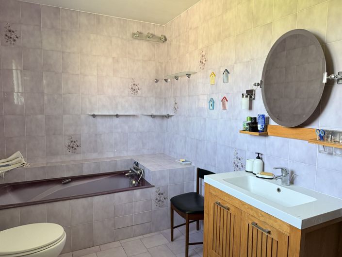 Image No.16-3 Bed House for sale