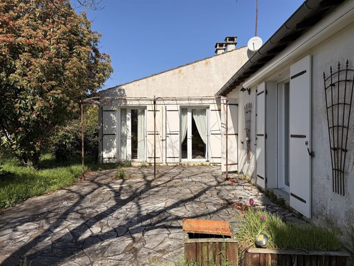 Image No.25-3 Bed House for sale