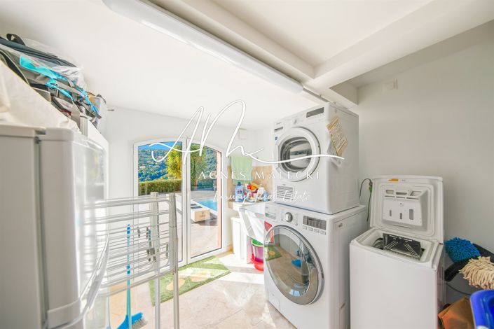 Image No.28-4 Bed House for sale