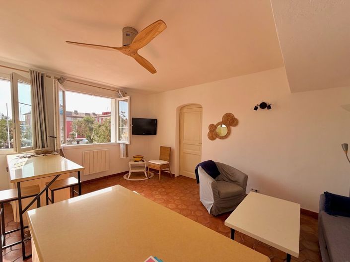 Image No.2-Appartement de 3 chambres à vendre à Grimaud