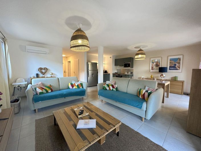 Image No.2-Maison de 4 chambres à vendre à Grimaud