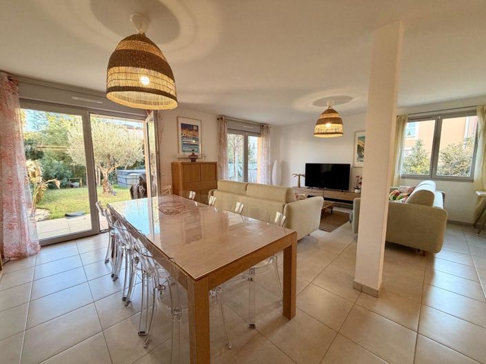 Image No.5-Maison de 4 chambres à vendre à Grimaud